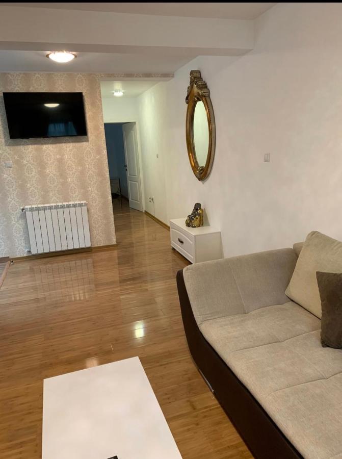 Apartament Micsunelelor Cu Parcare Privata ยาช ภายนอก รูปภาพ